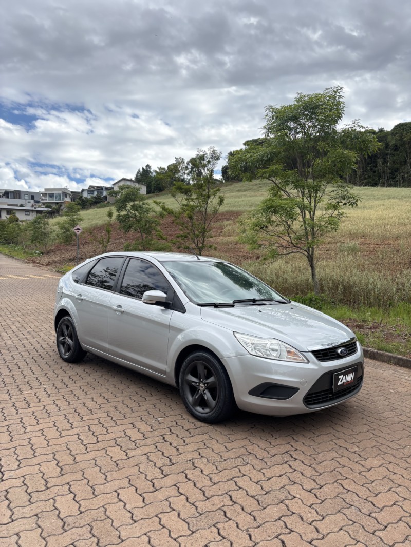 FOCUS 1.6 SE 16V FLEX 4P MANUAL - 2010 - SANANDUVA