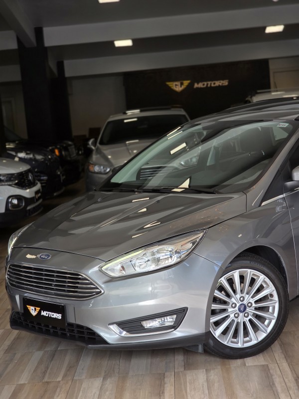 FOCUS 2.0 TITANIUM SEDAN 16V FLEX 4P AUTOMÁTICO - 2017 - CAXIAS DO SUL