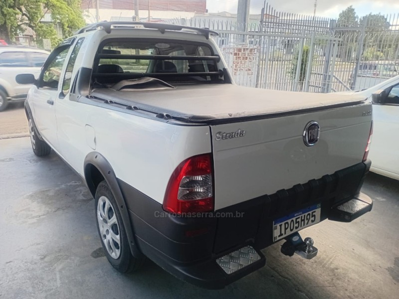 STRADA 1.4 MPI TREKKING CE 8V FLEX 2P MANUAL - 2009 - CAXIAS DO SUL