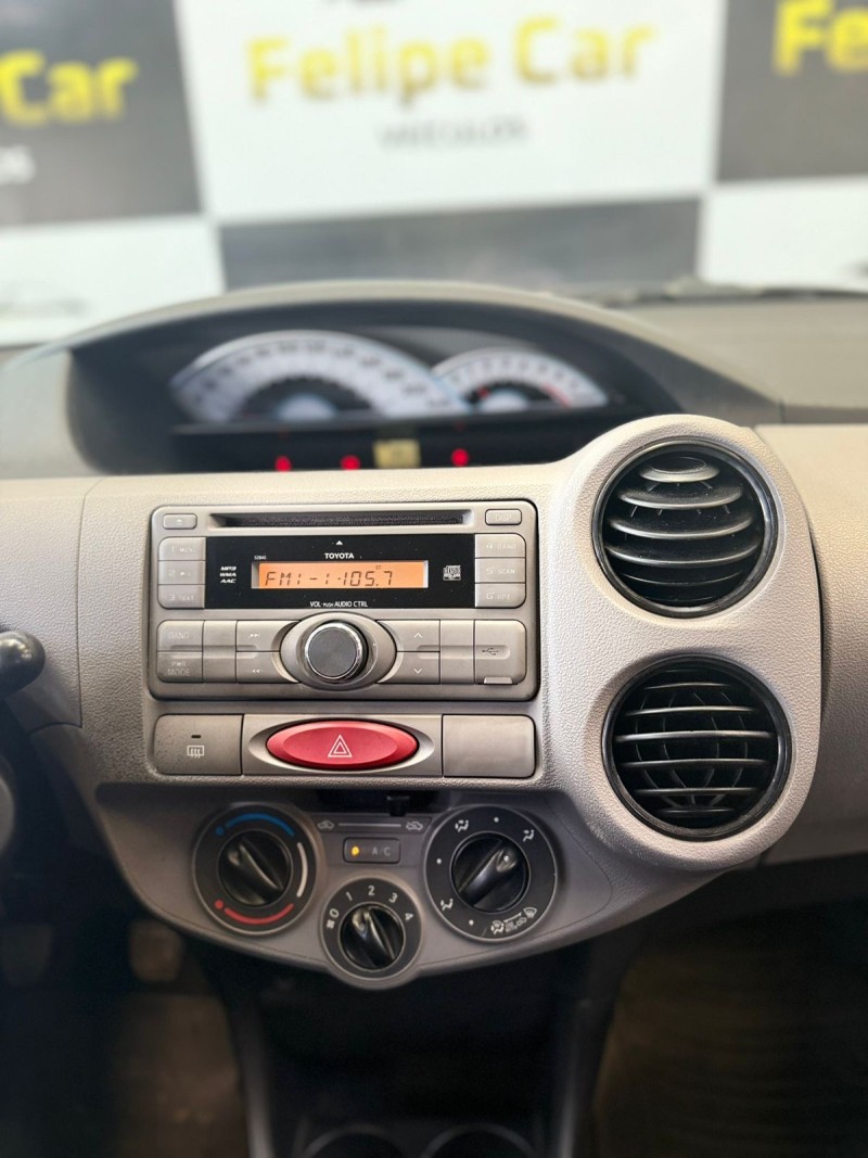 ETIOS 1.3 XS 16V FLEX 4P MANUAL - 2013 - CAXIAS DO SUL