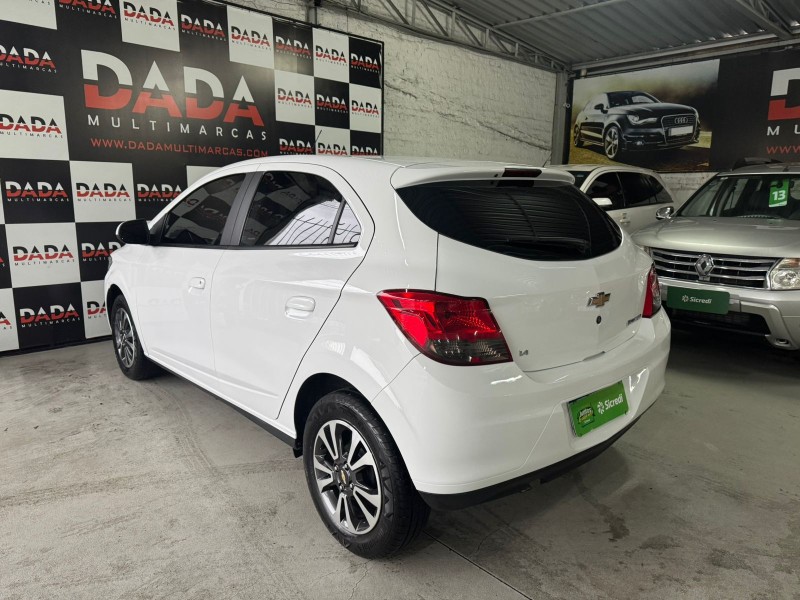 ONIX 1.4 MPFI LTZ 8V FLEX 4P MANUAL - 2015 - CAXIAS DO SUL