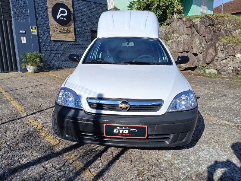 MONTANA 1.4 MPFI COMBO FURGÃO 8V ECONO FLEX 2P MANUAL - 2010 - FARROUPILHA