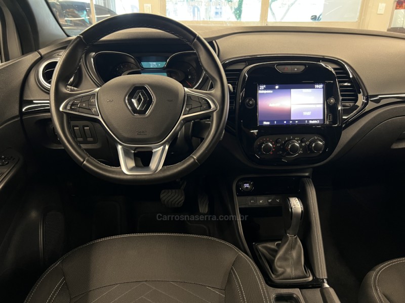 CAPTUR 1.3 ZEN 16V TURBO FLEX 4P AUTOMÁTICO - 2022 - NOVO HAMBURGO