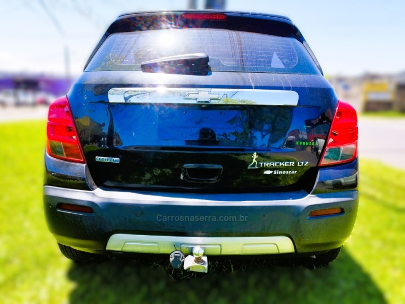 TRACKER 1.8 MPFI LTZ 4X2 16V FLEX 4P AUTOMÁTICO - 2014 - NOVO HAMBURGO