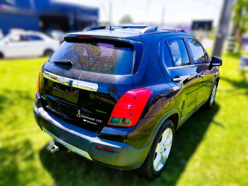 TRACKER 1.8 MPFI LTZ 4X2 16V FLEX 4P AUTOMÁTICO - 2014 - NOVO HAMBURGO