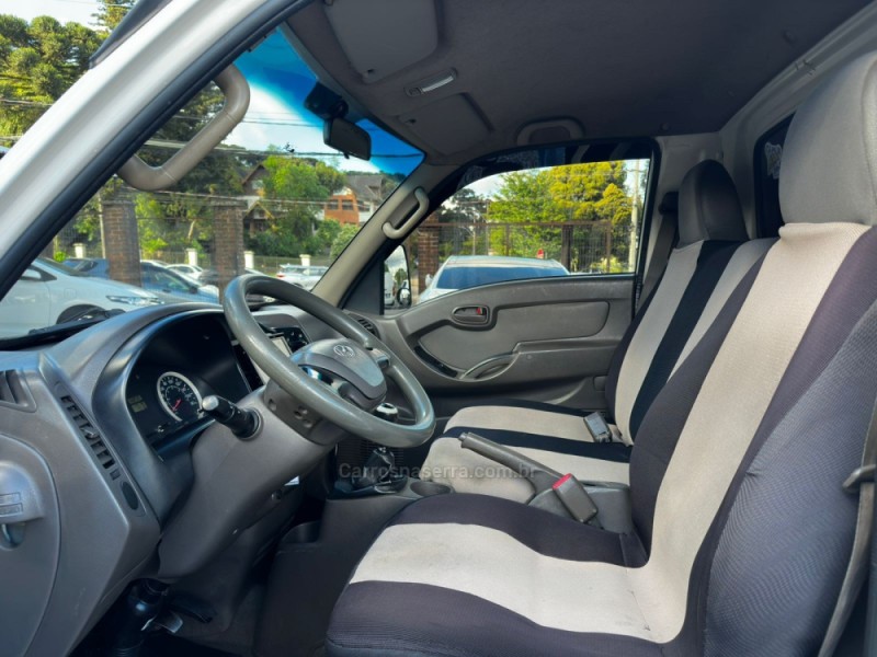 HR 2.5 TCI HD BAU 4X2 8V 97CV TURBO INTERCOOLER DIESEL 2P MANUAL - 2013 - CANELA