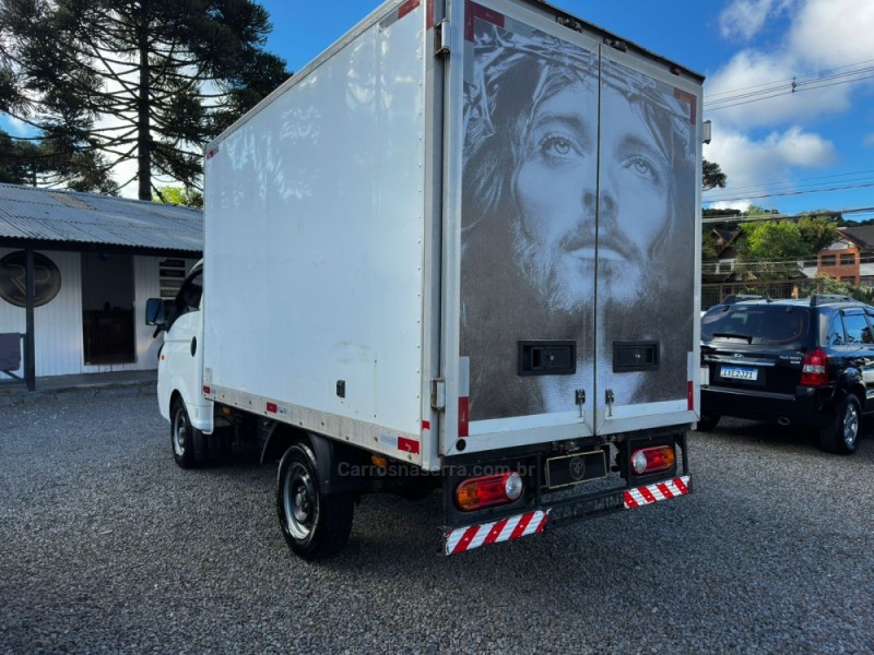 HR 2.5 TCI HD BAU 4X2 8V 97CV TURBO INTERCOOLER DIESEL 2P MANUAL - 2013 - CANELA