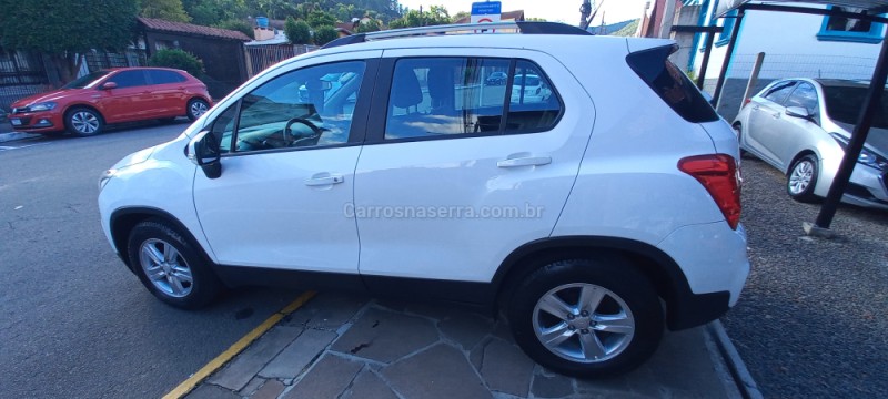 TRACKER 1.4 16V TURBO FLEX LT AUTOMÁTICO - 2018 - PICADA CAFé