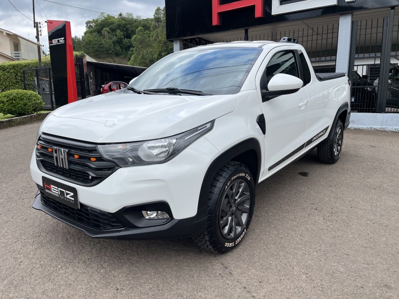 strada 1.4 endurance cs plus 8v flex 2p manual 2022 bom principio