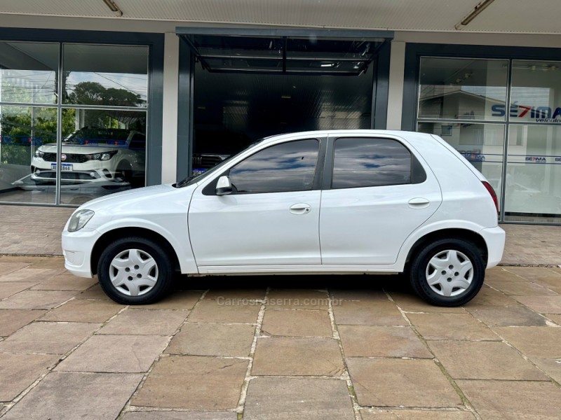 CELTA 1.0 VHCE LT 8V FLEX 4P MANUAL - 2014 - GUAPORé