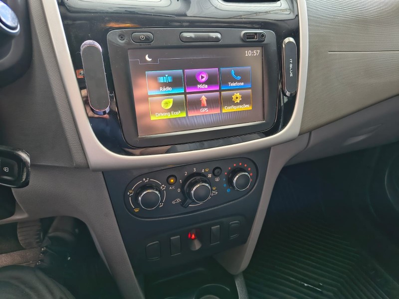 LOGAN 1.0 EXPRESSION 12V FLEX 4P MANUAL - 2018 - CAXIAS DO SUL