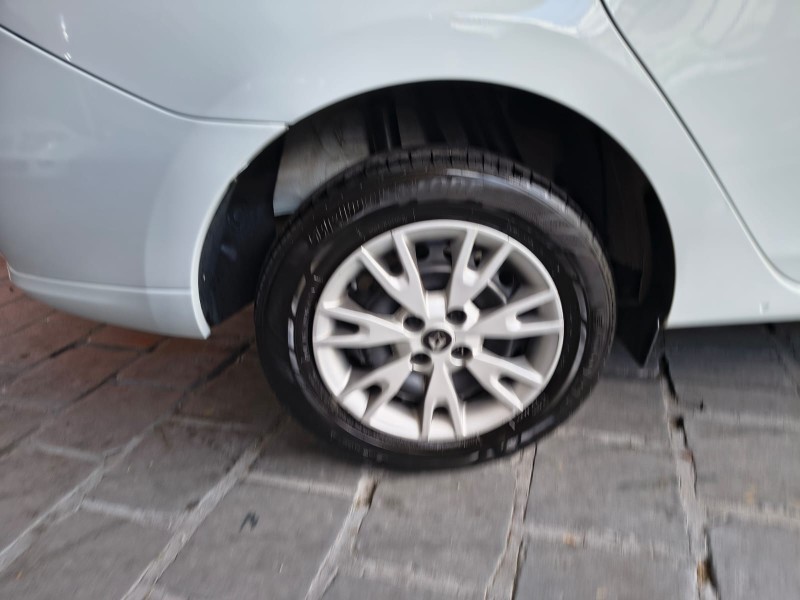 LOGAN 1.0 EXPRESSION 12V FLEX 4P MANUAL - 2018 - CAXIAS DO SUL