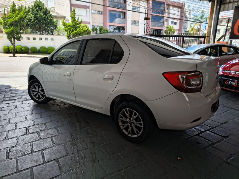 LOGAN 1.0 EXPRESSION 12V FLEX 4P MANUAL - 2018 - CAXIAS DO SUL
