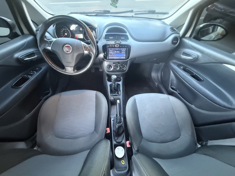 PUNTO 1.6 ESSENCE SP 16V FLEX 4P MANUAL - 2016 - FARROUPILHA