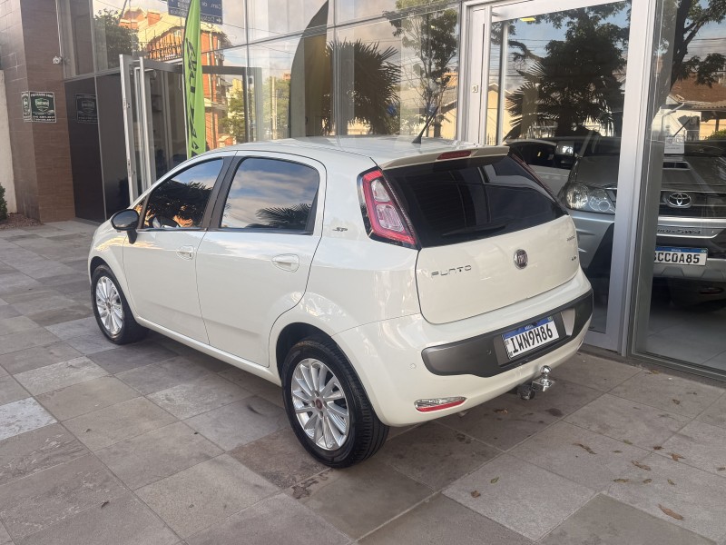 PUNTO 1.6 ESSENCE SP 16V FLEX 4P MANUAL - 2016 - FARROUPILHA