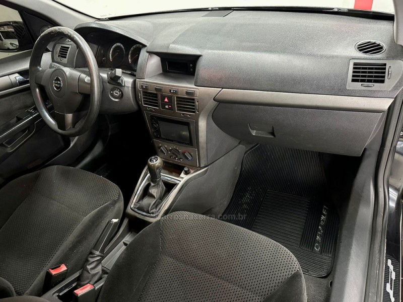 VECTRA 2.0 MPFI GT HATCH 8V FLEX 4P MANUAL - 2010 - CAXIAS DO SUL