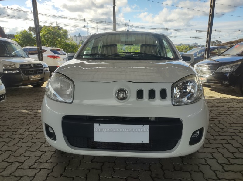 UNO 1.4 EVO ECONOMY 8V FLEX 4P MANUAL - 2014 - CAXIAS DO SUL