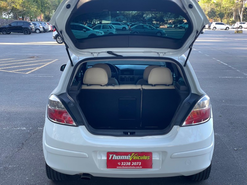 VECTRA 2.0 MPFI GT HATCH 8V FLEX 4P MANUAL - 2010 - CAXIAS DO SUL