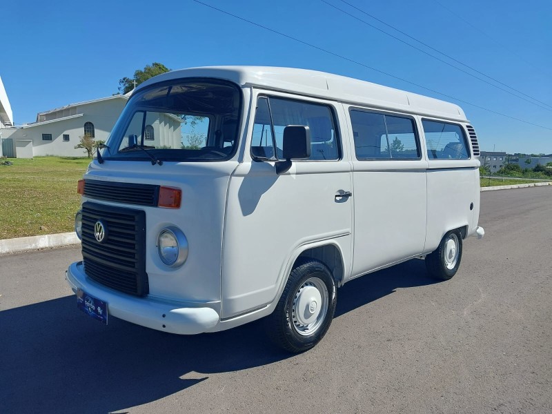 kombi 1.4 mi std lotacao 8v flex 3p manual 2014 farroupilha