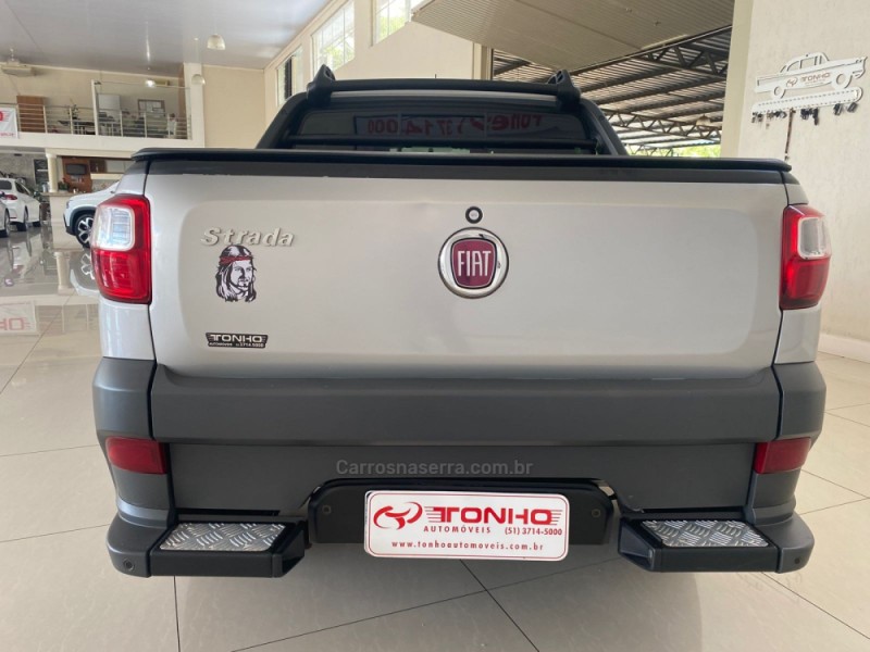 STRADA 1.4 FREEDOM CD 8V FLEX 3P MANUAL - 2020 - LAJEADO