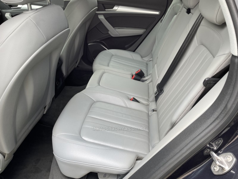 Q5 2.0 55 TFSI PHEV SPORTBACK PERFORMANCE BLACK QUATTRO HÍBRIDO 4P AUTOMÁTICO - 2020 - GUAPORé