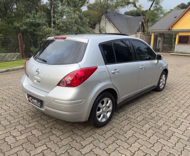 TIIDA 1.8 SL 16V GASOLINA 4P MANUAL - 2008 - CANELA