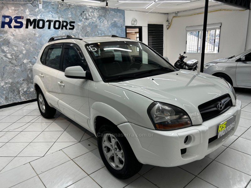 TUCSON 2.0 MPFI GLS 16V 143CV 2WD FLEX 4P AUTOMÁTICO - 2016 - CAXIAS DO SUL