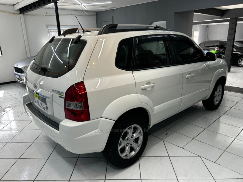 TUCSON 2.0 MPFI GLS 16V 143CV 2WD FLEX 4P AUTOMÁTICO - 2016 - CAXIAS DO SUL