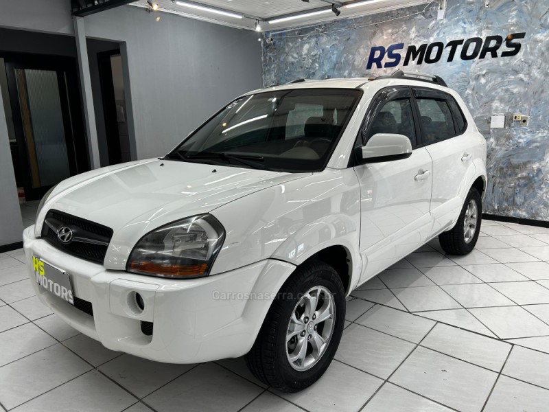 tucson 2.0 mpfi gls 16v 143cv 2wd flex 4p automatico 2016 caxias do sul