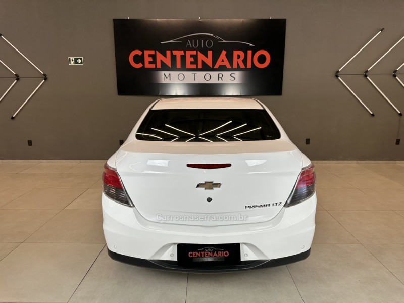 PRISMA 1.4 MPFI LTZ 8V FLEX 4P MANUAL - 2016 - SAPIRANGA