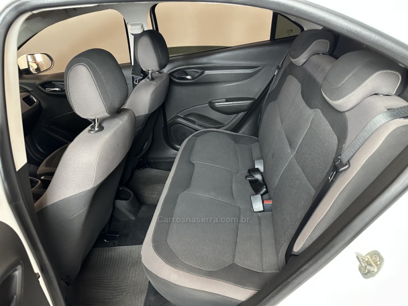 PRISMA 1.4 MPFI LTZ 8V FLEX 4P MANUAL - 2016 - SAPIRANGA