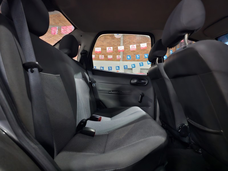 CLASSIC 1.0 MPFI VHC ADVANTAGE 8V FLEX 4P MANUAL - 2015 - CAXIAS DO SUL