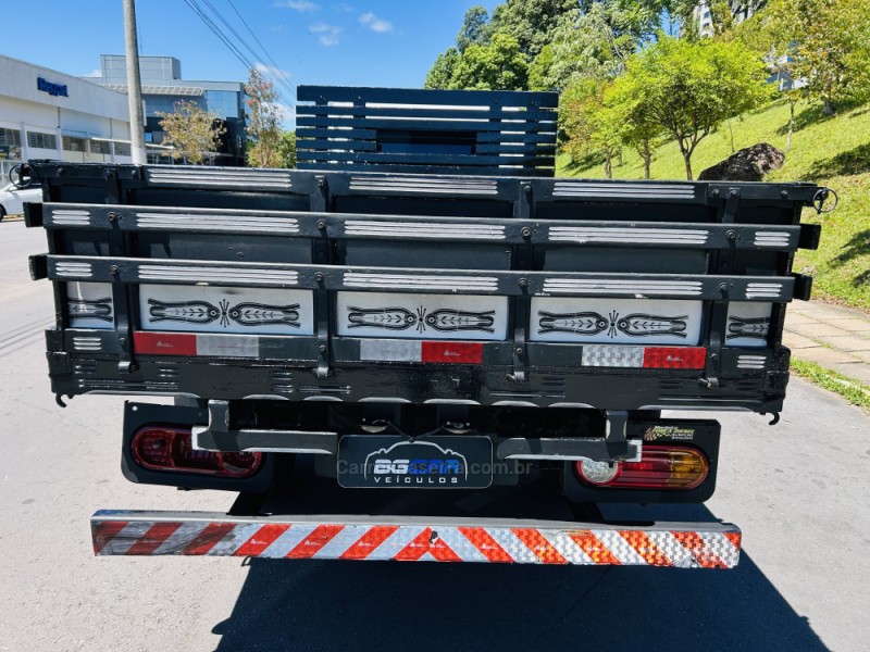 HR 2.5 LONGO COM CAÇAMBA 4X2 16V 130CV TURBO INTERCOOLER DIESEL 2P MANUAL - 2014 - BENTO GONçALVES