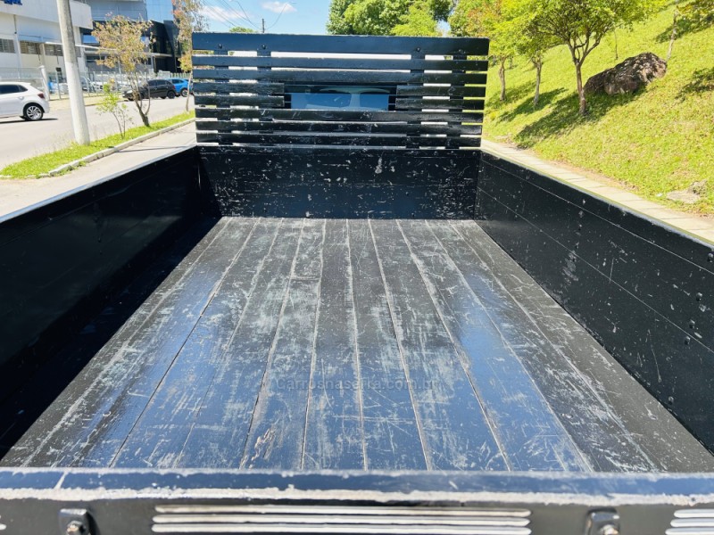 HR 2.5 LONGO COM CAÇAMBA 4X2 16V 130CV TURBO INTERCOOLER DIESEL 2P MANUAL - 2014 - BENTO GONçALVES