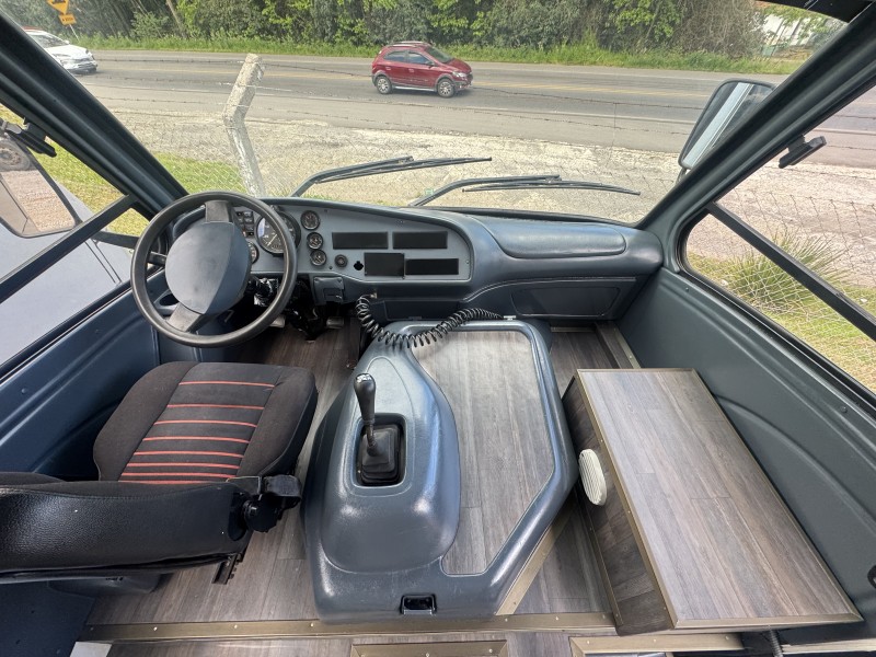 VOLARE EXECUTIVO A8 - 2005 - CAXIAS DO SUL