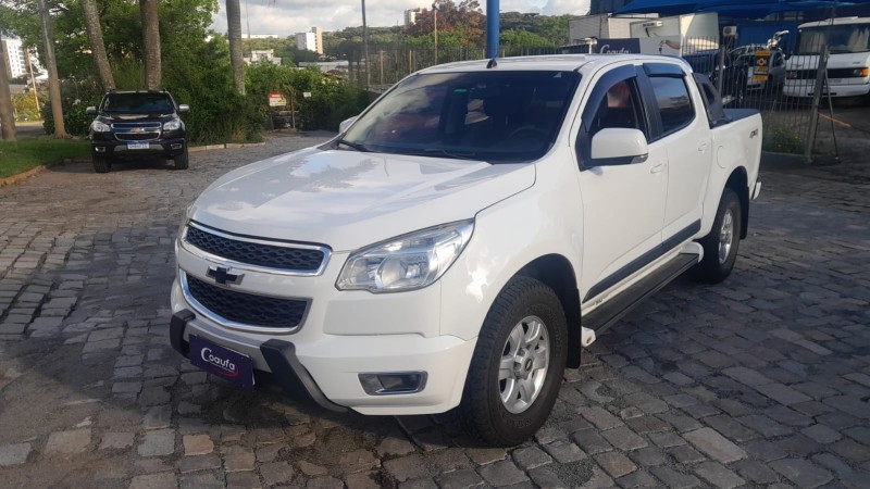 s10 2.8 lt 4x4 cd 16v turbo diesel 4p manual 2013 farroupilha
