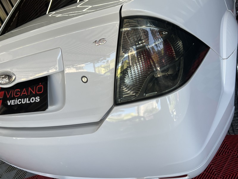 FIESTA 1.6 ROCAM 8V FLEX 4P MANUAL - 2011 - CAXIAS DO SUL