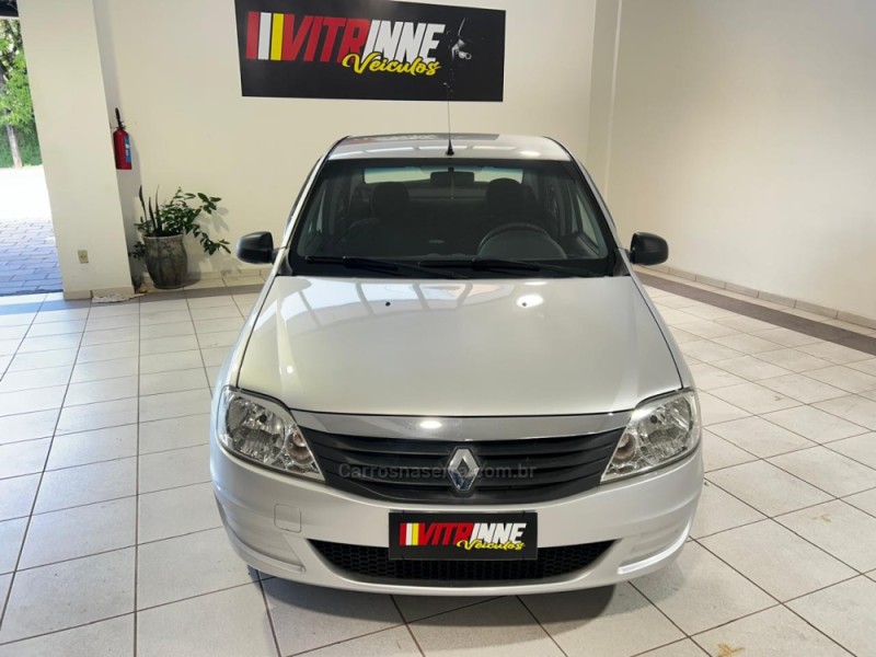 LOGAN 1.0 AUTHENTIQUE 16V FLEX 4P MANUAL - 2011 - CAXIAS DO SUL