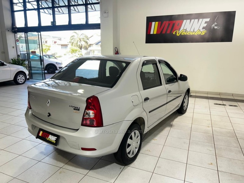 LOGAN 1.0 AUTHENTIQUE 16V FLEX 4P MANUAL - 2011 - CAXIAS DO SUL