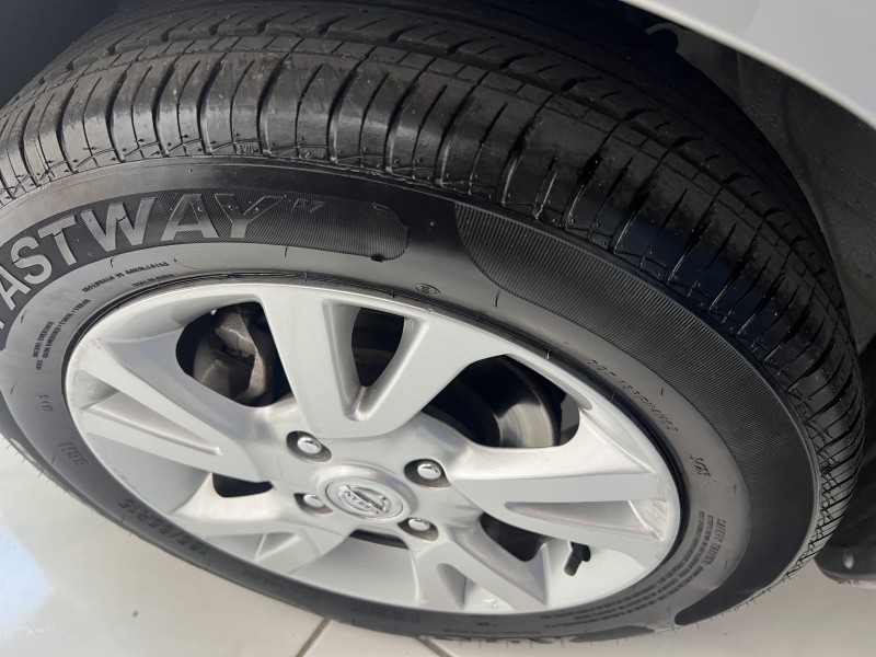 LIVINA 1.8 S 16V FLEX 4P AUTOMÁTICO - 2013 - PORTãO