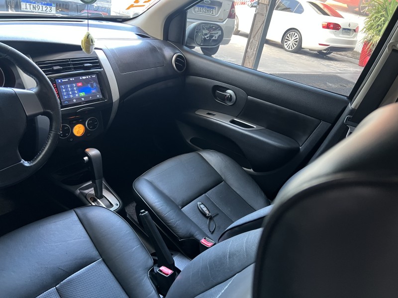 LIVINA 1.8 SL 16V FLEX 4P AUTOMÁTICO - 2012 - PORTãO