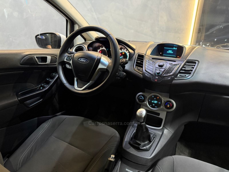 FIESTA 1.6 ROCAM SE PLUS 8V FLEX 4P MANUAL - 2014 - NOVO HAMBURGO