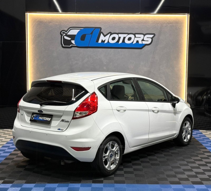 FIESTA 1.6 ROCAM SE PLUS 8V FLEX 4P MANUAL - 2014 - NOVO HAMBURGO