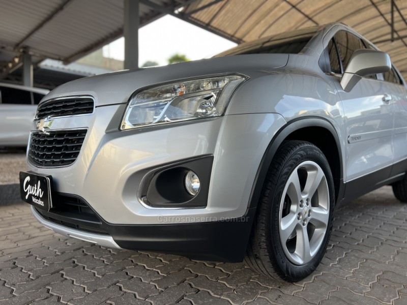 TRACKER 1.8 MPFI LTZ 4X2 16V FLEX 4P AUTOMÁTICO - 2015 - BOM PRINCíPIO