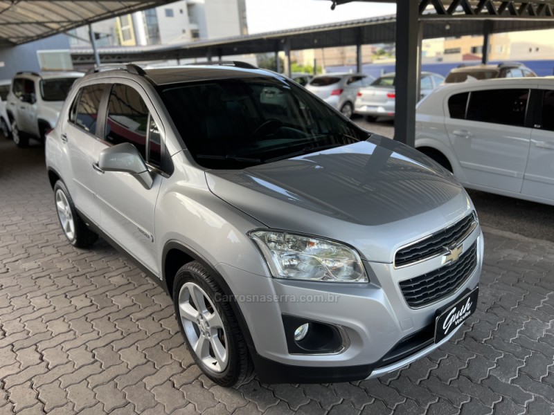 TRACKER 1.8 MPFI LTZ 4X2 16V FLEX 4P AUTOMÁTICO - 2015 - BOM PRINCíPIO