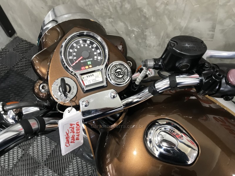 CLASSIC CHROME 350 ABS - 2024 - NOVO HAMBURGO