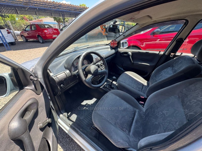 CORSA 1.0 MPFI MILENIUM 8V GASOLINA 4P MANUAL - 2002 - IGREJINHA
