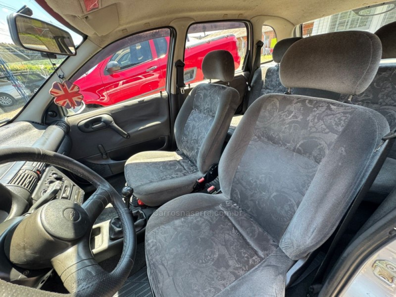 CORSA 1.0 MPFI MILENIUM 8V GASOLINA 4P MANUAL - 2002 - IGREJINHA