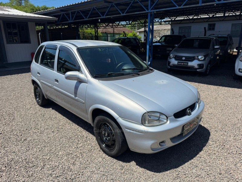 CORSA 1.0 MPFI MILENIUM 8V GASOLINA 4P MANUAL - 2002 - IGREJINHA