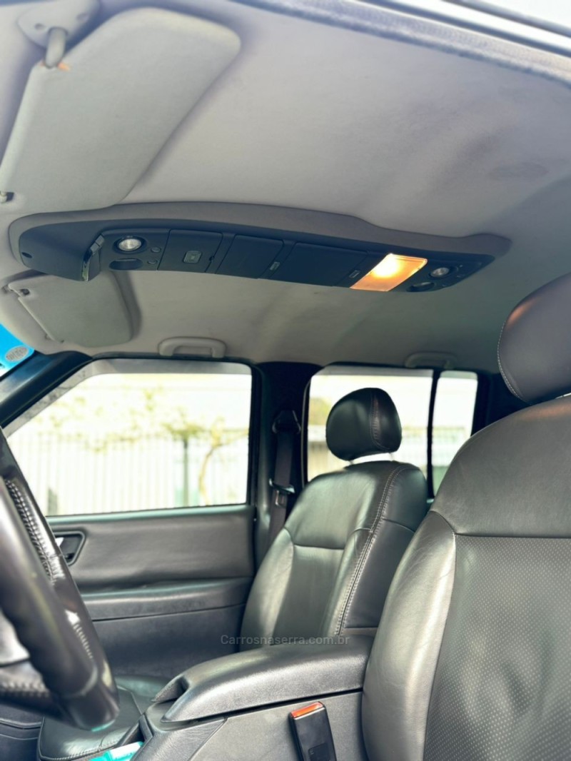 S10 2.4 MPFI EXECUTIVE 4X2 CD 8V FLEX 4P MANUAL - 2011 - BENTO GONçALVES